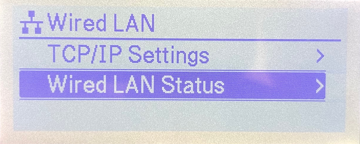 Brother TD-4550DNWB Etikettendrucker LCD-Display TCP/IP-Einstellungsmenü mit ausgewähltem kabelgebundenem LAN-Status.