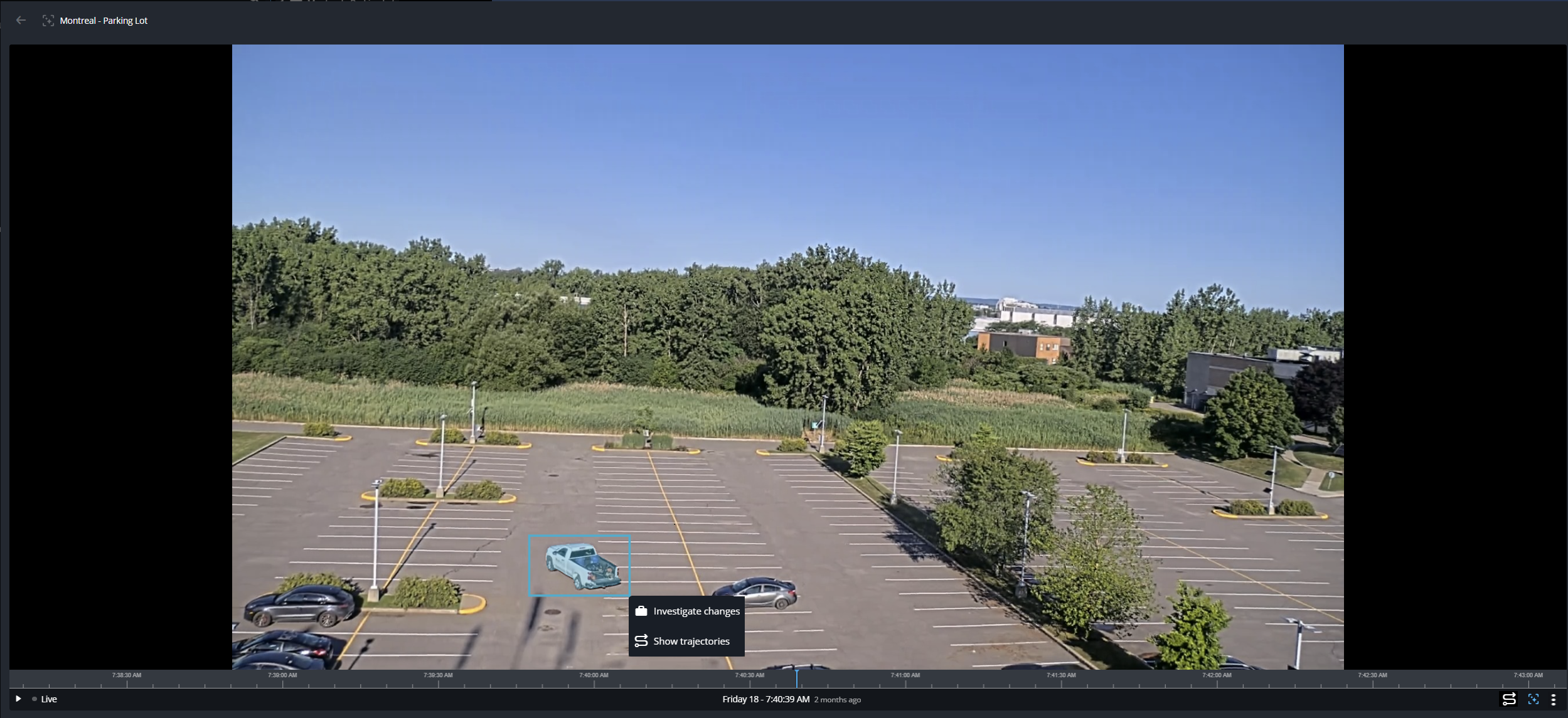 Reproductor de videos de intelligent search que muestra un vehículo seleccionado para la investigación.