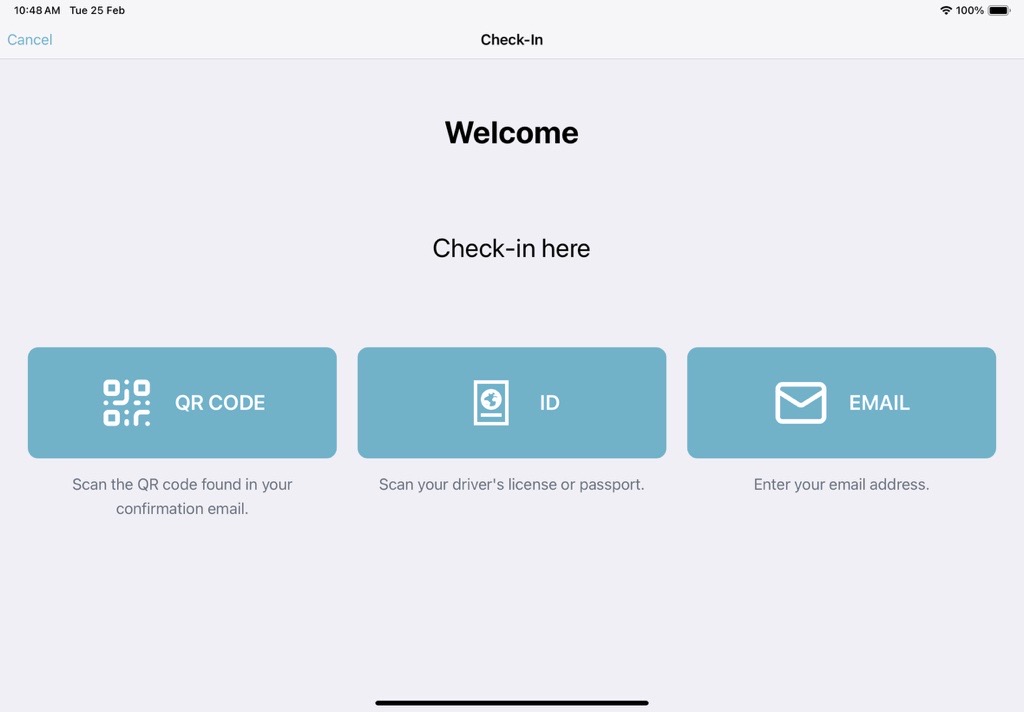 Welkomstpagina in de Genetec ClearID Self-Service Kiosk met 3 incheckmogelijkheden.